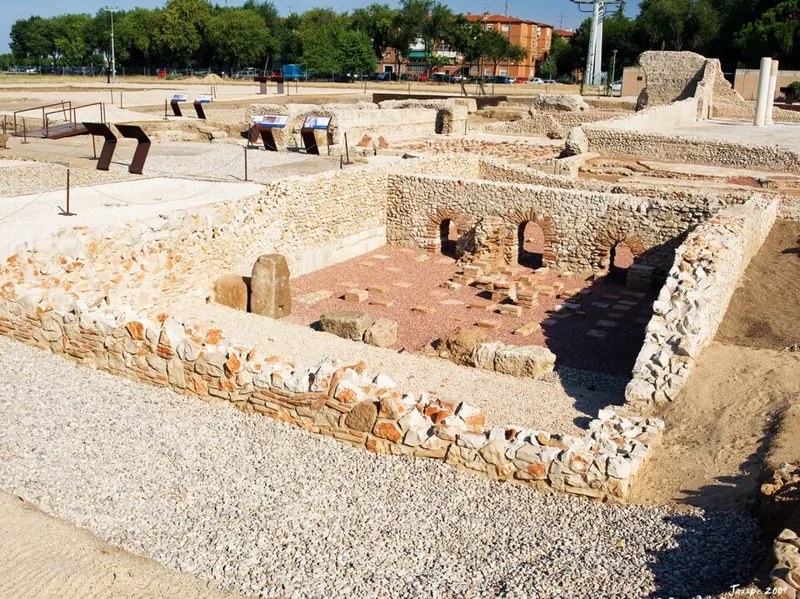 Termas y basílica de Complutum