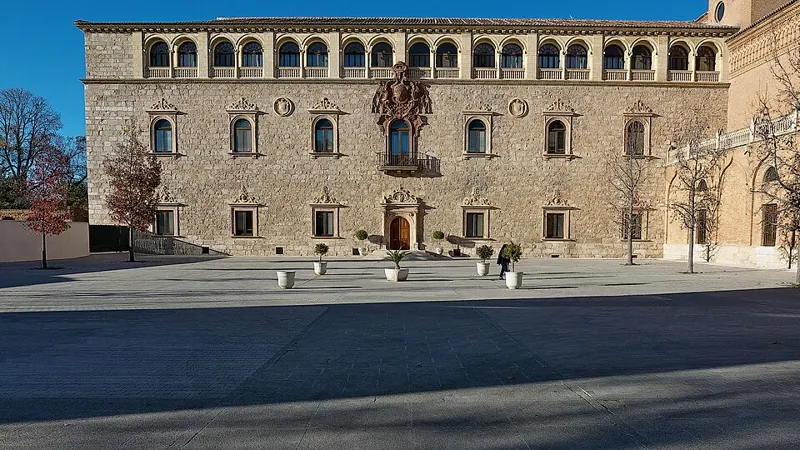 Palacio Arzobispal · exterior
