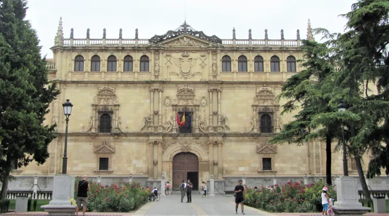 Universidad · Colegio Mayor de San Ildefonso