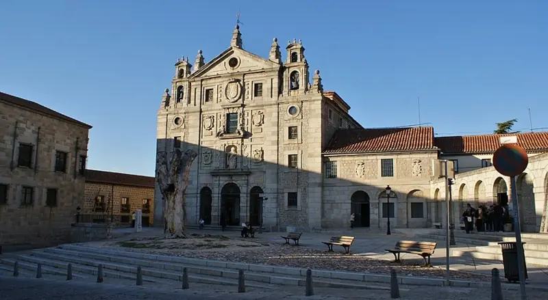Santa Teresa basilica and convent