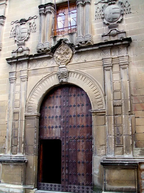Old University and Machado Classroom