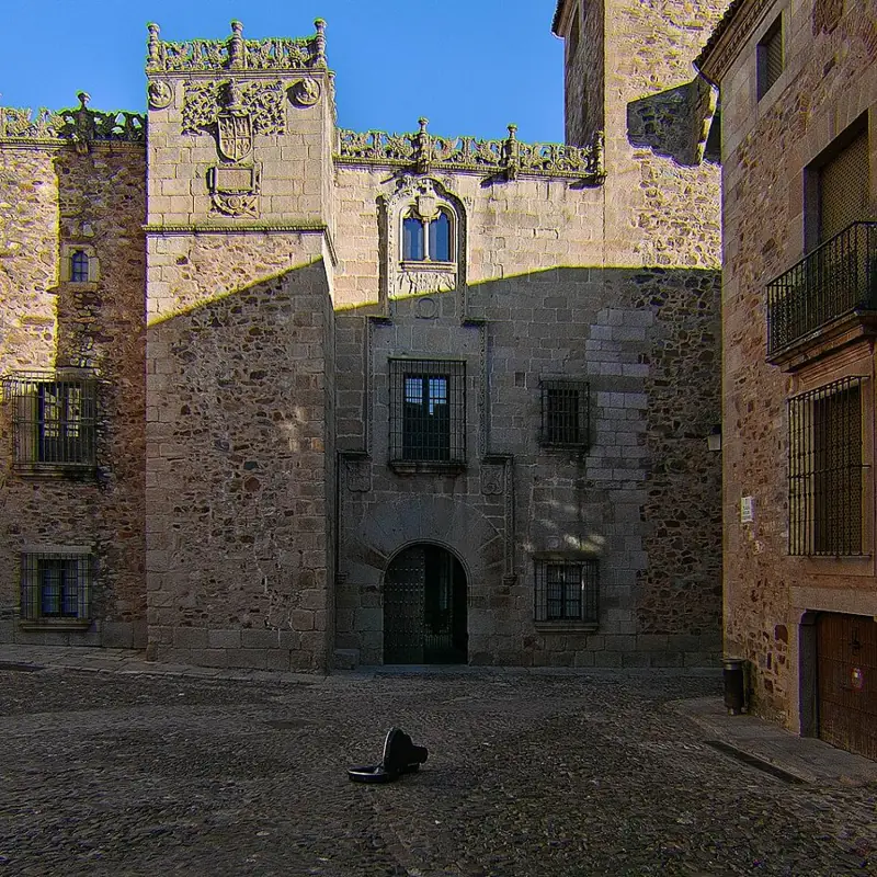 Palacio de los Golfines de Abajo