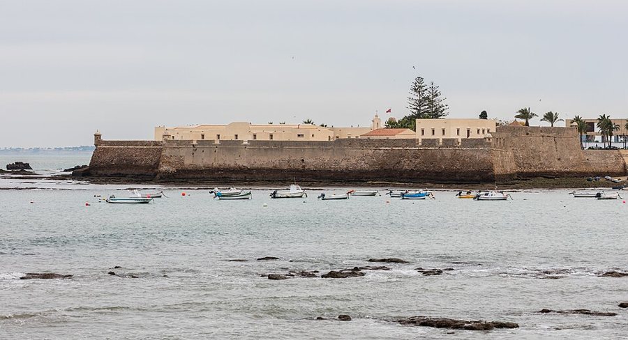 Castillo de Santa Catalina · prolongación opcional