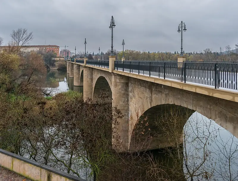 Pont de Pierre · Puente de Piedra