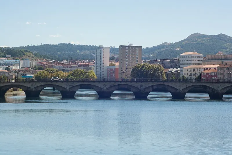 Ponte do Burgo and Lérez