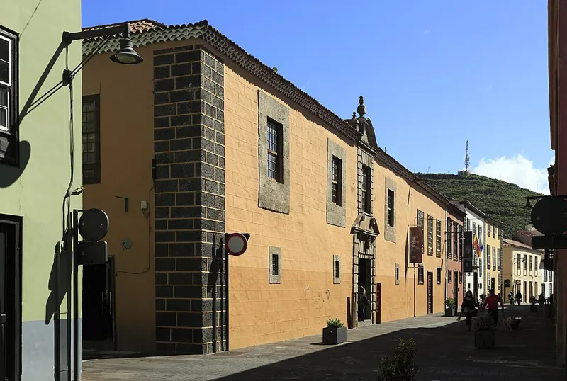 Casa Lercaro · Museo de Historia y Antropología